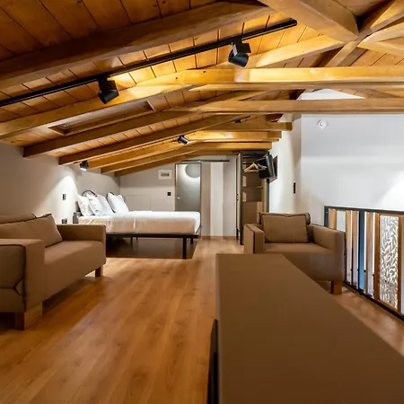 Kraka Aparthotel Leonidio