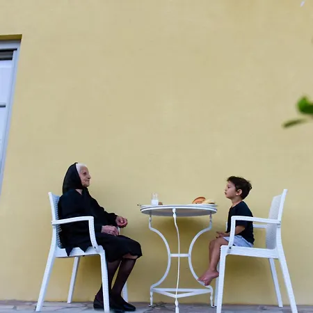 Kraka ليونِذيو